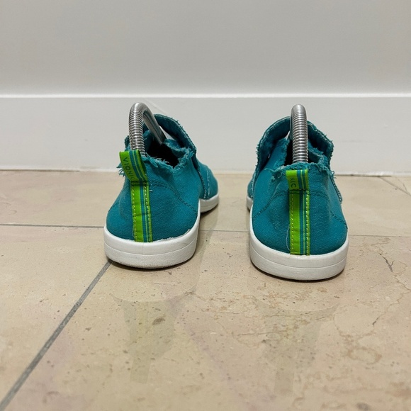 Vionic Malibu Beach Slip-On Shoes Canvas Women's 8.5 Sneaker Teal Beach resort - Picture 2 of 11